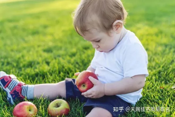 虎年出生的新生儿取名起名：刚出生的男孩取哪些名字好听